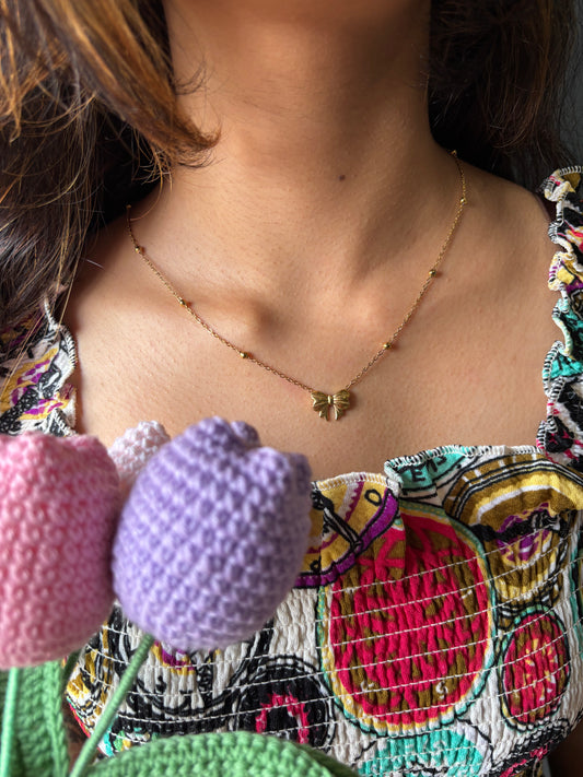Elena bow necklace