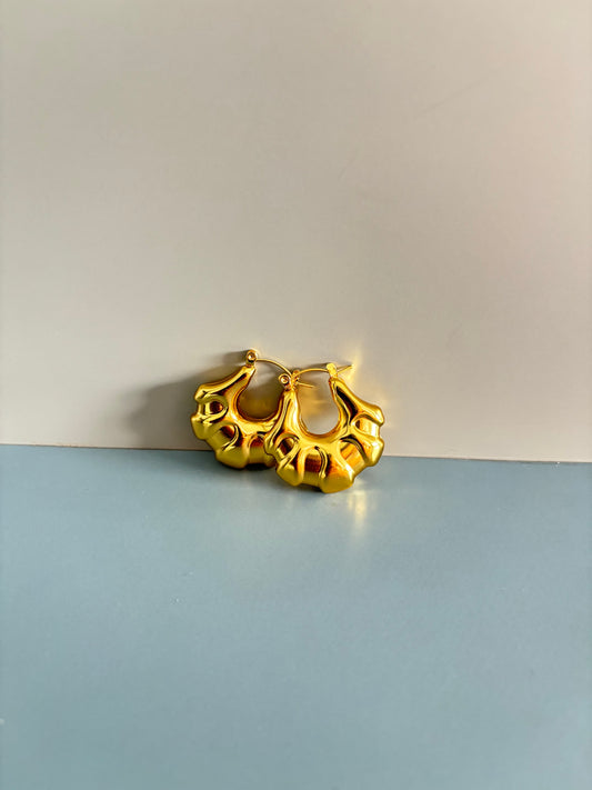 Ella hoops